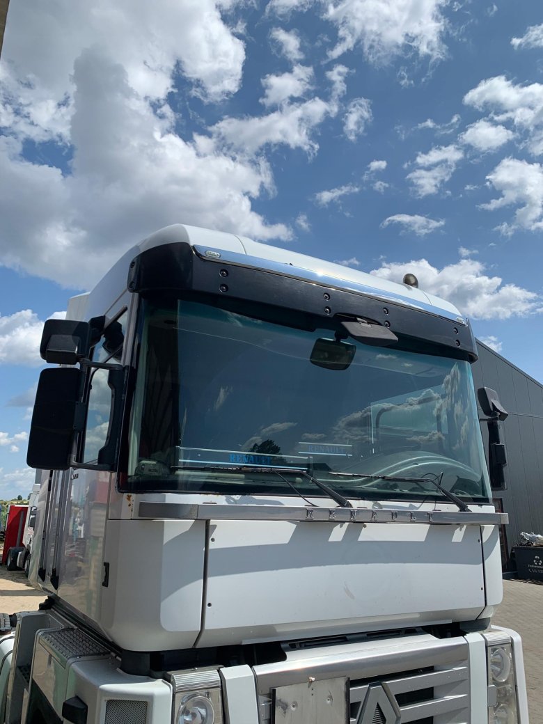 Тягач рено магнум