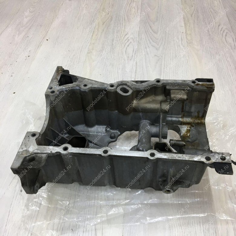 Поддон двигателя renault