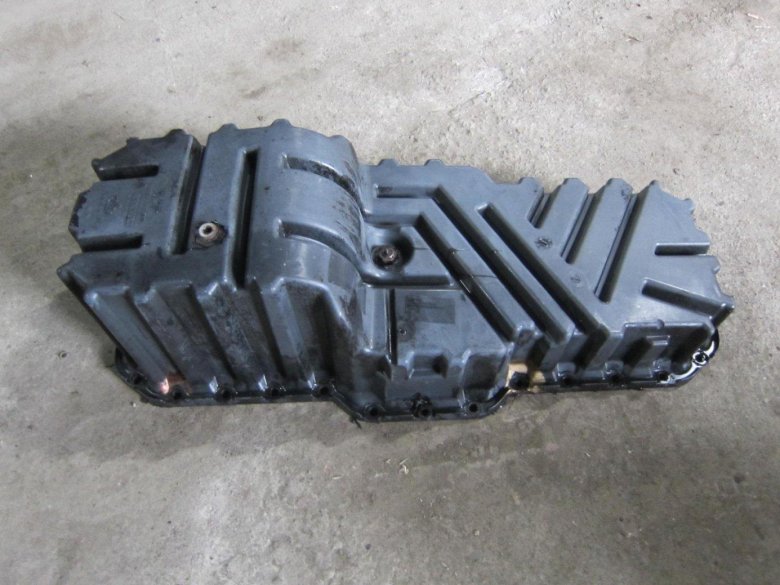 Поддон Рено Магнум 440