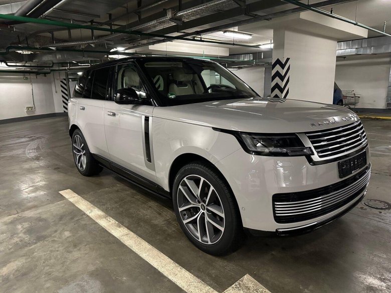 Land rover range 2023
