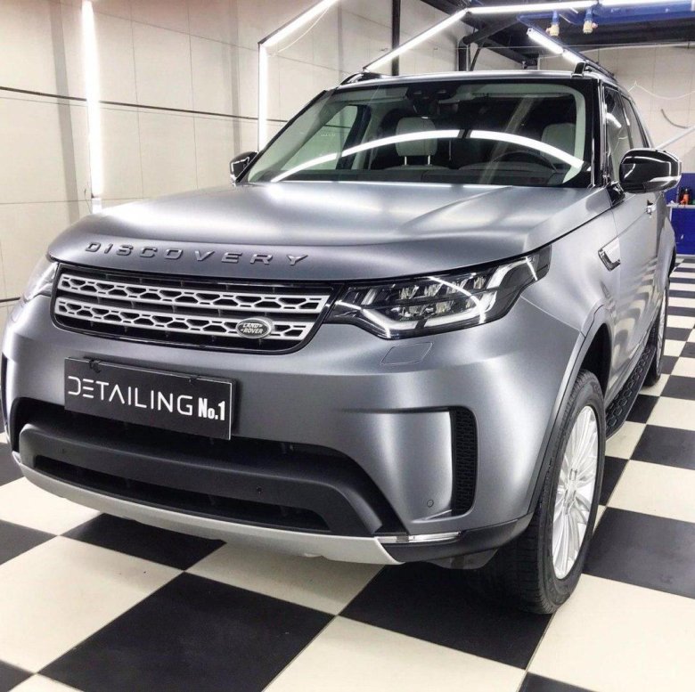 Land Rover Discovery 5