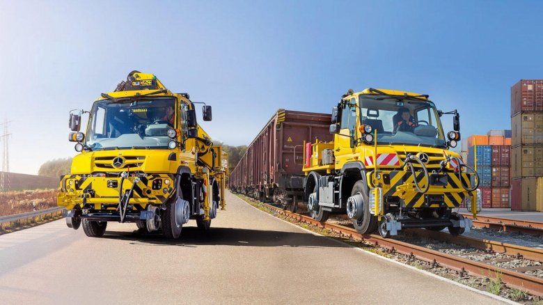 Локомобиль Mercedes-Benz Unimog u400