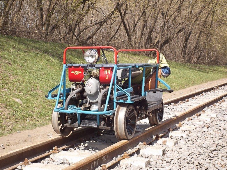 Мотодрезина пионерка