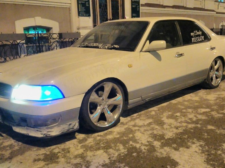 Toyota crown majesta 140