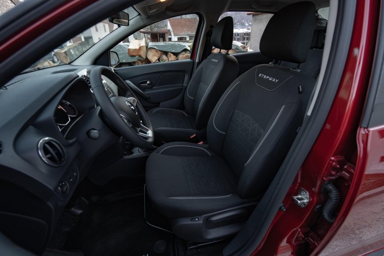 Рено Логан степвей 2021