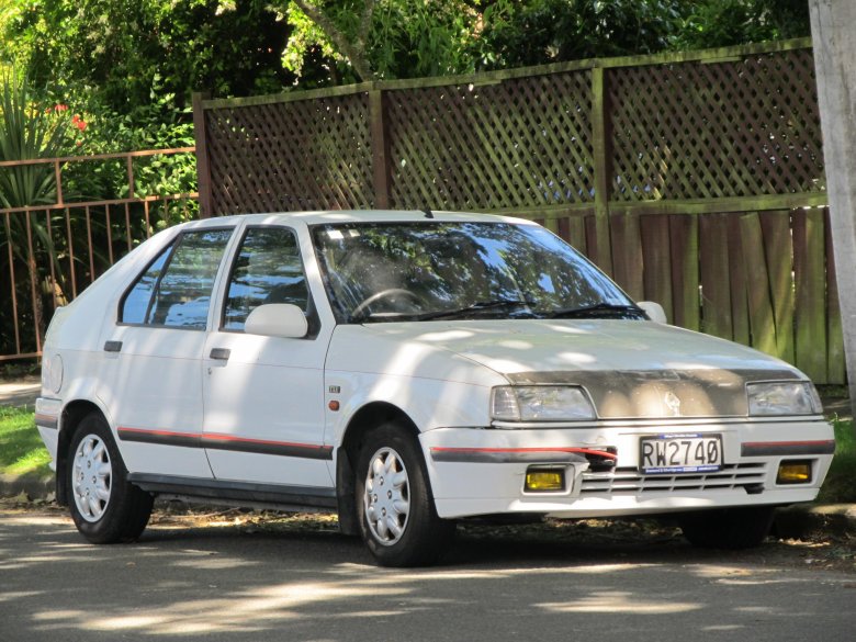 Renault 19 хэтчбек