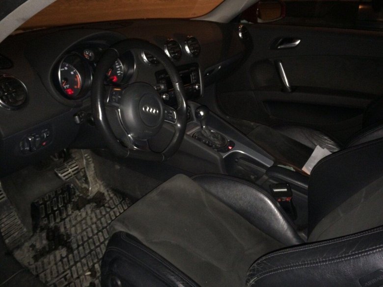 Ауди ТТ 2007 салон