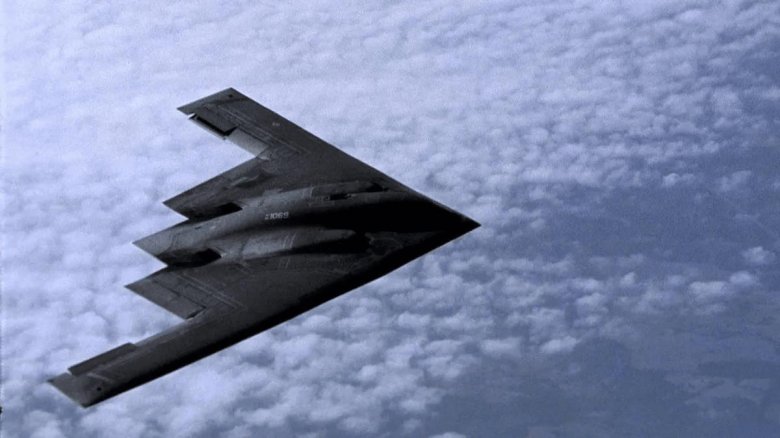 B 2 spirit stealth bomber