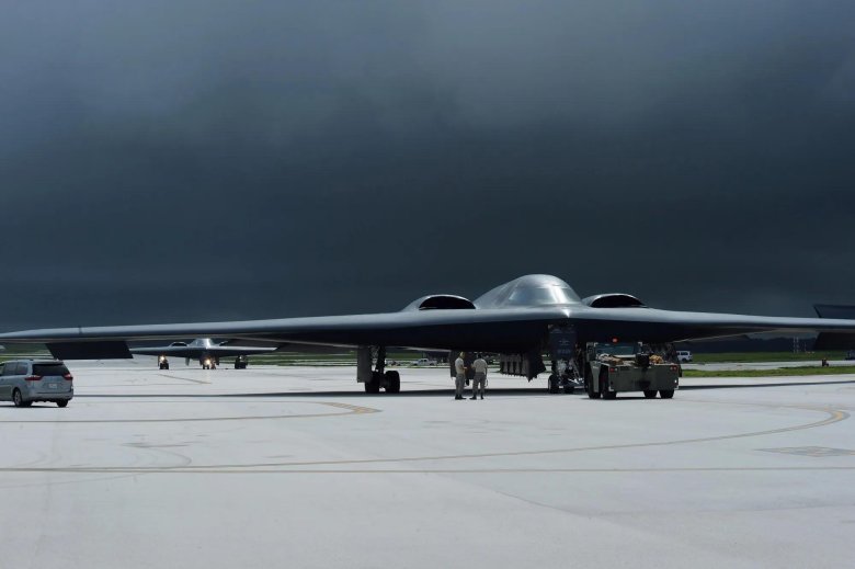 B-2 Spirit: стелс-бомбардировщик