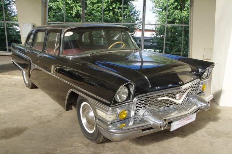 ГАЗ 13 Чайка 1957