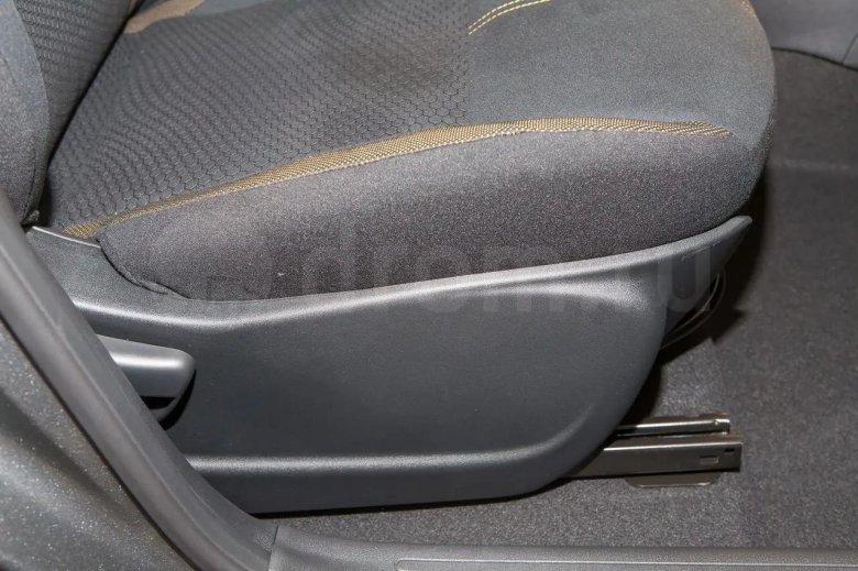 Сиденья Ниссан ноут е11