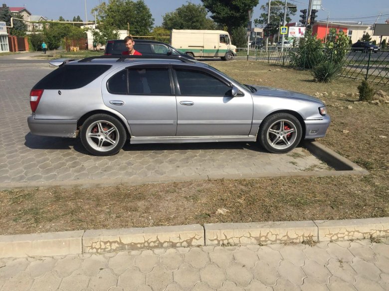 Nissan cefiro a32 wagon
