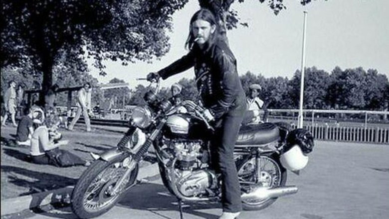 Lemmy Kilmister с мотоциклом