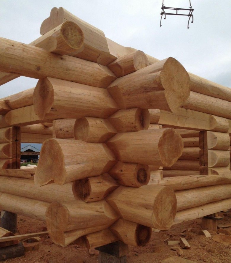 Канадская рубка оцилиндрованное бревно