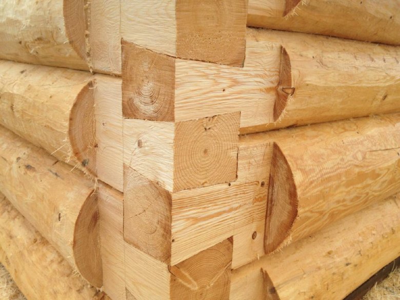 Сруб ласточкин хвост