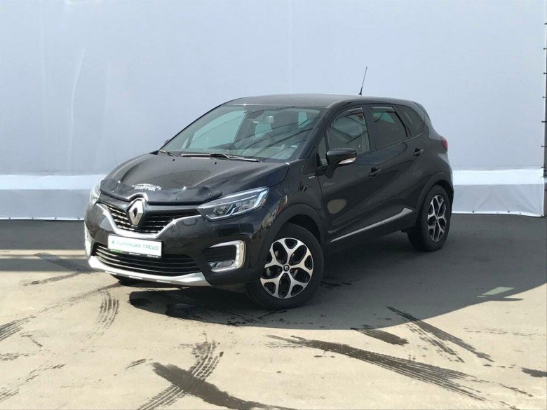 Рено Каптур белый с черной крышей