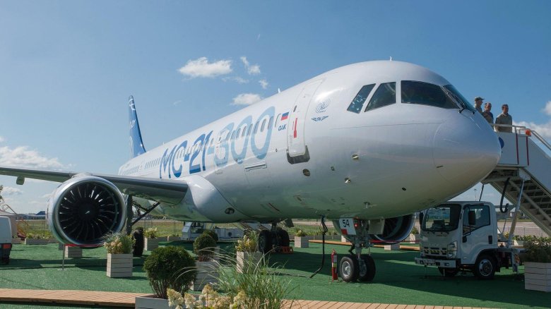 МС-21-300 кабина