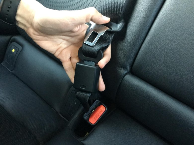 Защелка ремня безопасности Тойота рав 4