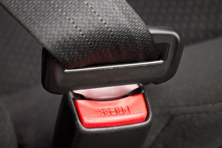 Ремень безопасности