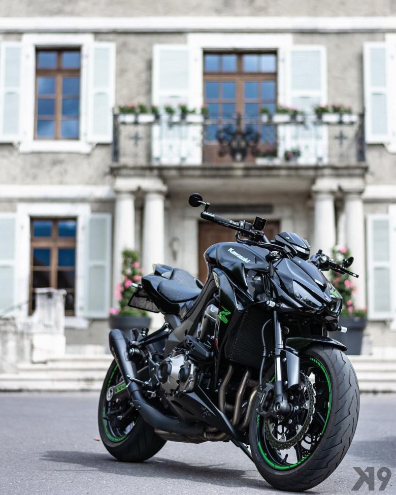 Kawasaki z1000