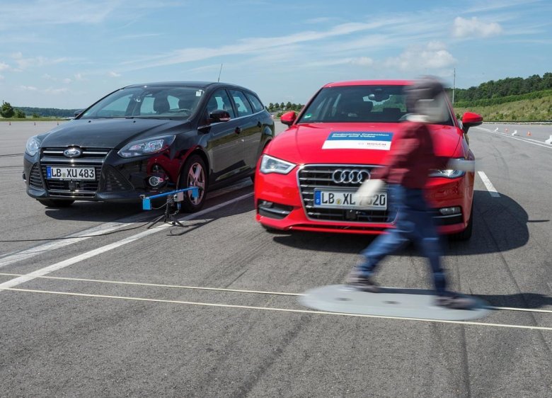 Система экстренного торможения