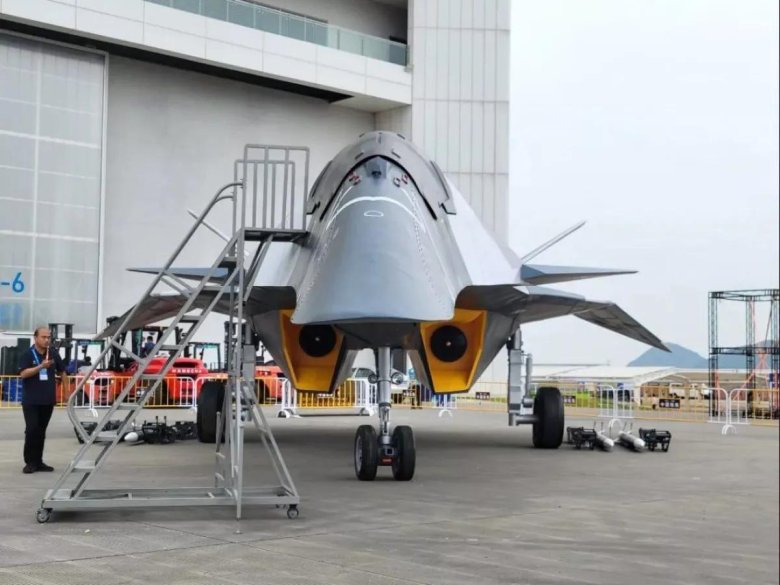 Китайский самолет 6 поколения