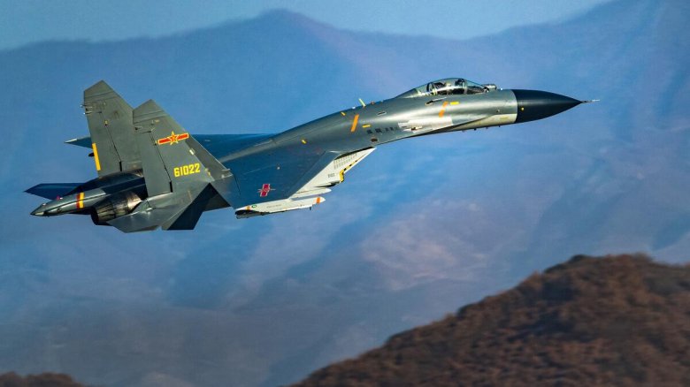 J-11 истребитель