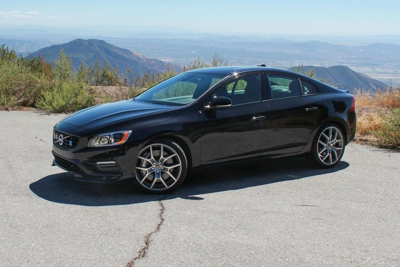 Volvo s60 черная