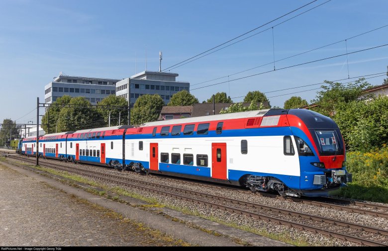 Соко поезд Белград