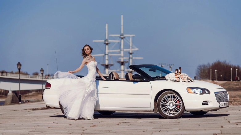 Белый кабриолет