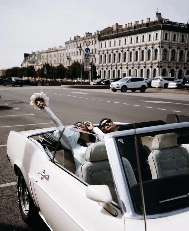 Фотосессия на кабриолете