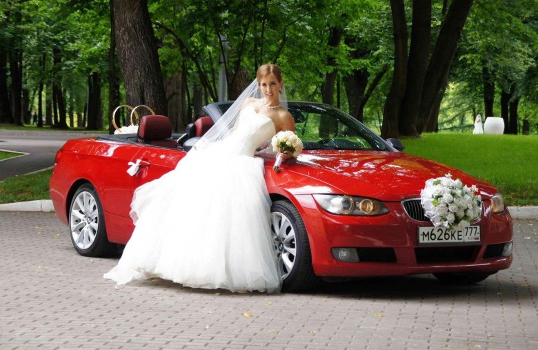 Красный кабриолет на свадьбу