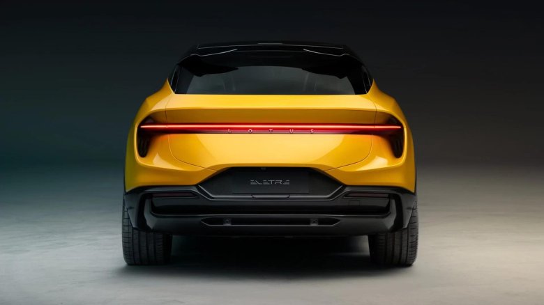 Лотус кроссовер 2022