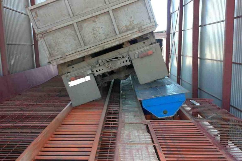 Разгрузчик вагонов РВМ-180