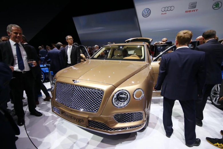 Бентли кроссовер