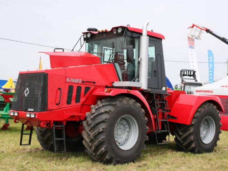 Трактор Кировец к 744
