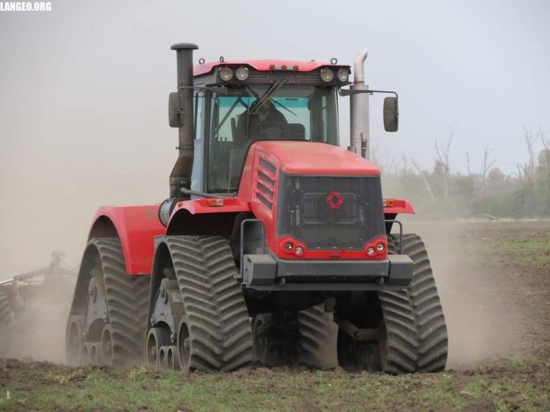 Новый трактор кировец к 744