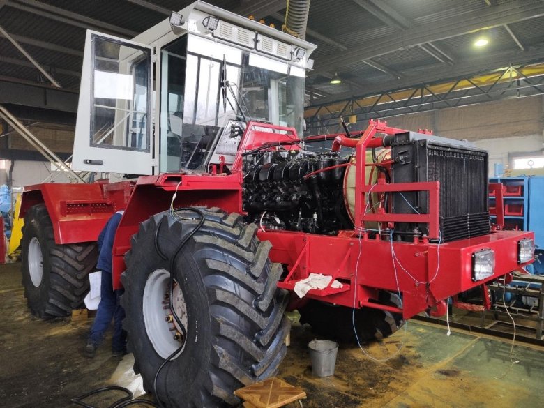 Кировец к 744 р 2