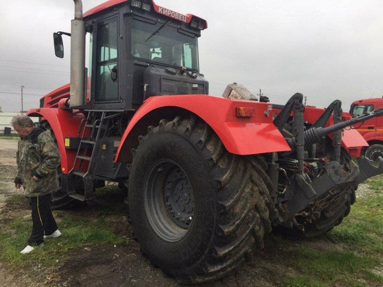Трактор Кировец к 744