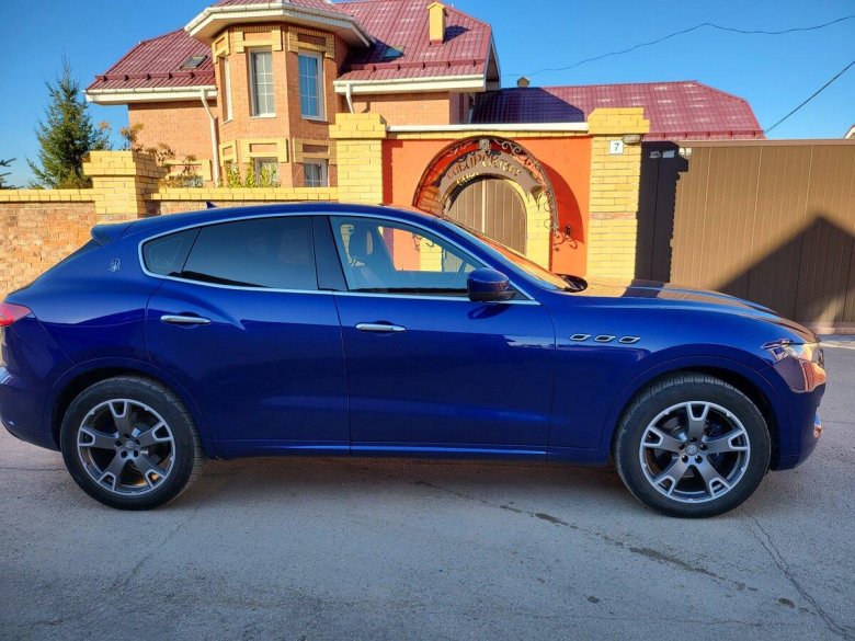 Мазерати леванта