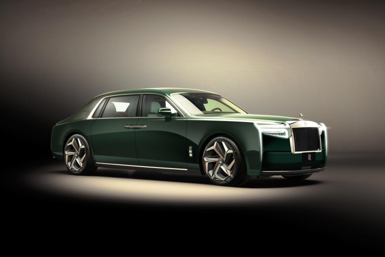 Роллс Ройс 2023