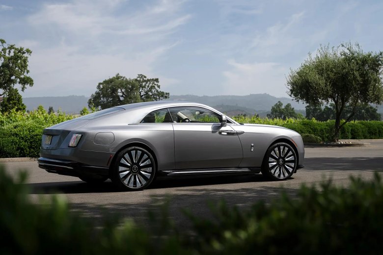 Rolls Royce Spectre 2023