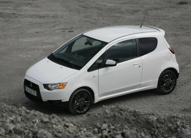 Митсубиси Кольт хэтчбек