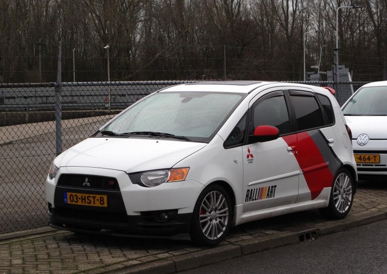 Mitsubishi colt vi