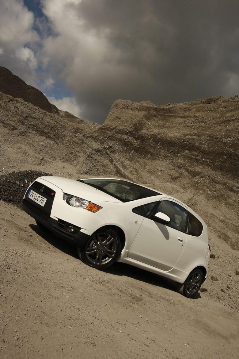 Митсубиси Colt раллиарт