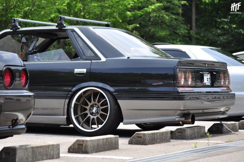 Nissan Skyline r31