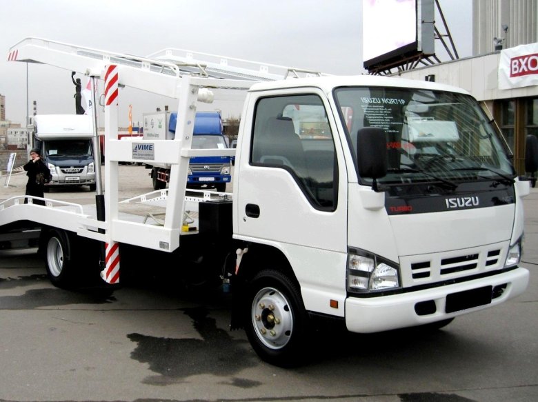 Isuzu nqr71p