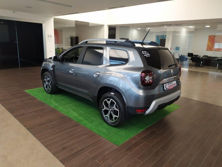 Renault Duster Dark Grey 2021