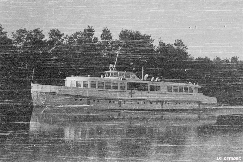 Теплоход Петрокрепость