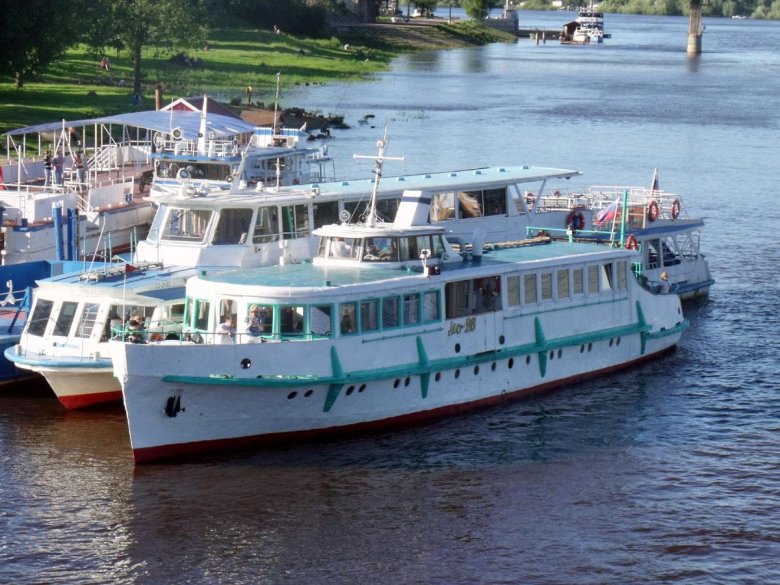 Москва 101 теплоход